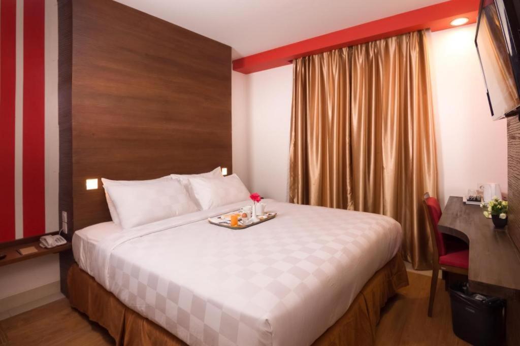 Redstar Hotel Джакарта Екстер'єр фото