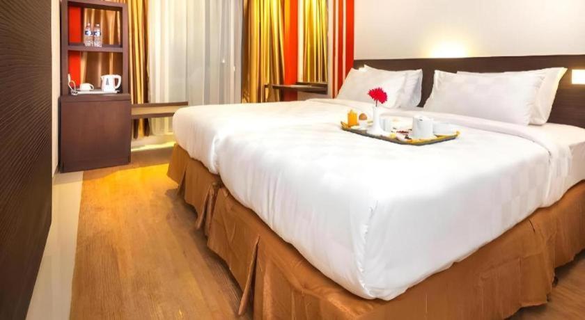 Redstar Hotel Джакарта Екстер'єр фото