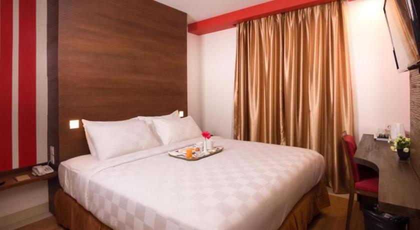 Redstar Hotel Джакарта Екстер'єр фото