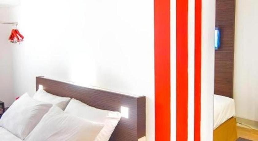 Redstar Hotel Джакарта Екстер'єр фото